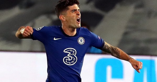 Офанзивният полузащитник на Челси Кристиан Пулишич постигна троен рекорд при