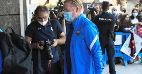 Наставникът на Барселона Роналд Куман не скри огромното си разочарование