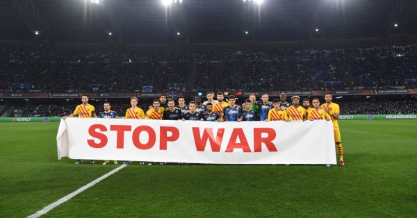 Резултати от Лига Европа Наполи Барселона 2 4 общ резултат 3 5 Бетис