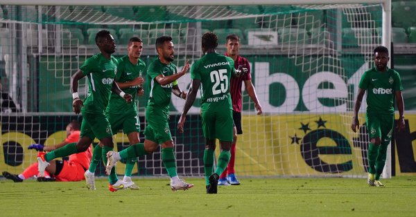 Лудогорец разби с 5 0 Локомотив София в мач от 5 ия