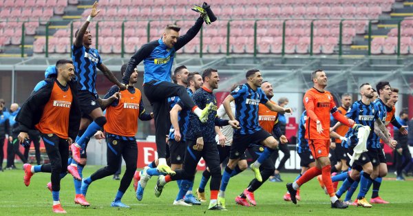 Препятствия След дербито като погледна лукаво календара Конте установи своя