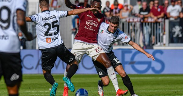 Специя надви Салернитана с 2 1 у дома в откриващ мач