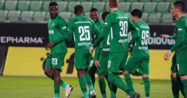 В първия си двубой от подготовката Лудогорец завърши 1 1 с