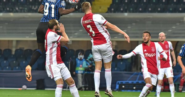 Във вторник клубът от Амстердам трябва да играе срещу датския