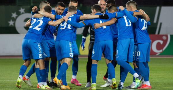 Мачът e насрочен за 18 януари 2022 година като часът