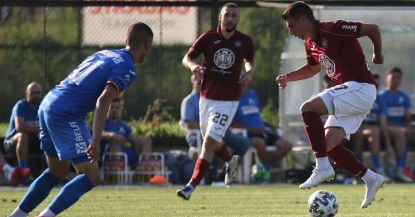 Локомотив София победи с 2 1 Надежда Доброславци в контролна среща