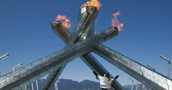 Двадесет и първите зимни олимпийски игри се провеждат във Ванкувър