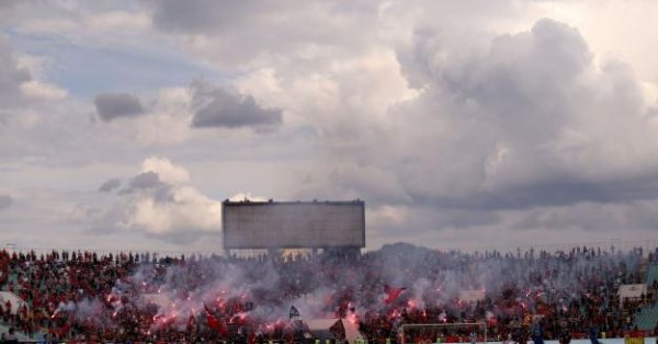 Изключение се прави само за София Оупън който върви в