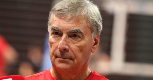 От състава отпаднаха Владимир Станков Гордан Люцканов Георги Петров Илия