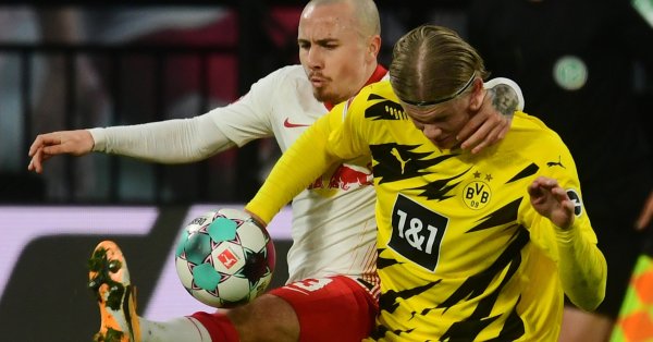 Само този сезон Холанд е реализирал 12 гола в 10