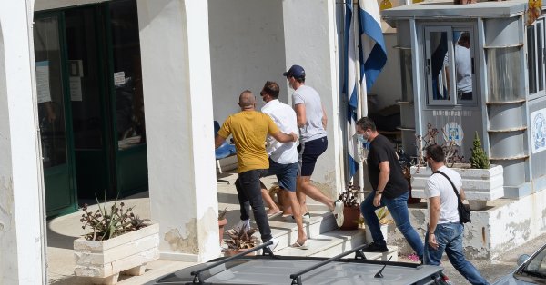 Днес тримата трябваше да дадат своите обяснения в съда Според