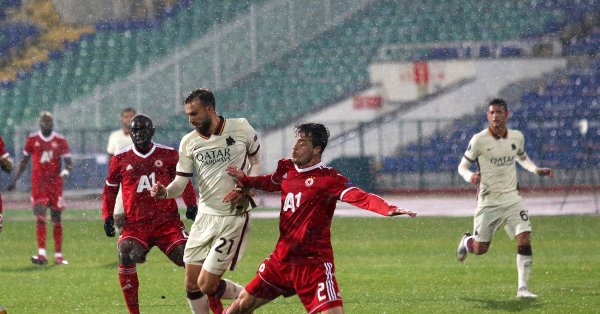 Феновете на ЦСКА проявяват слаб интерес към двубояс Рома Въпреки