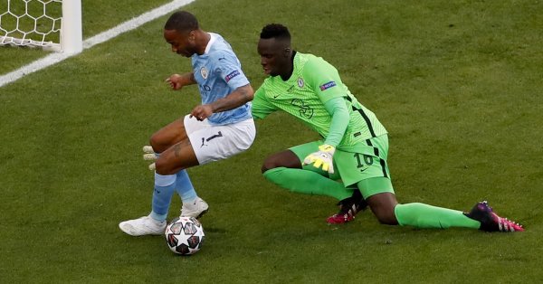 Преминаването на Рахим Стърлинг от Манчестър сити в Арсенал изглеждаше