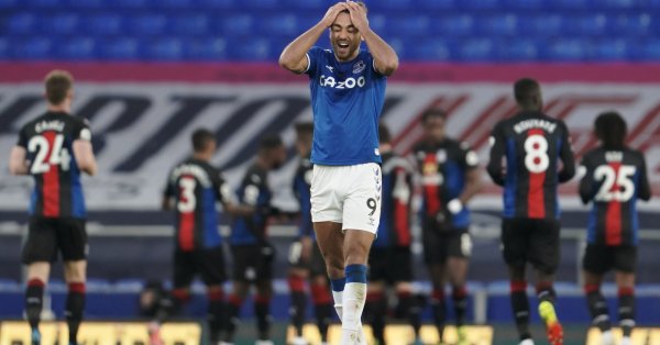 Eвертън пропусна да се изравни по точки с Тотнъм след