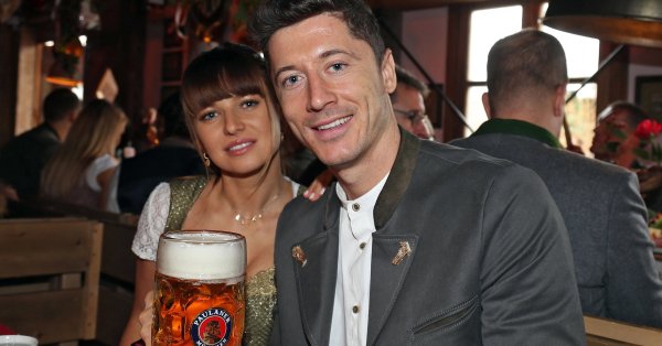 Същият този Левандовски който изигра шеметен сезон 2019 20 но отново