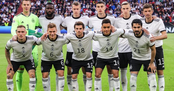 Германия има добра смес от опитни и млади футболисти Напоследък