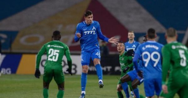 Спиерингс е желан в Италия и Германия но до момента