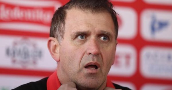 Хърватският футболен колос Динамо Загреб може да отмъкне треньорът на