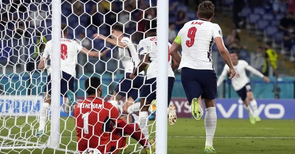 Англия размаза Украйна с 4:0 в последния 1/4-финал на Евро