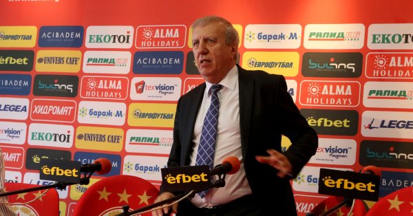 Бившият президент на ЦСКА Александър Томов коментира ситуацията в Левски,