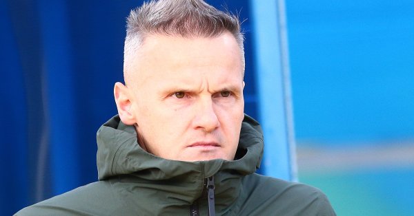 Старши треньорът на Ботев Пловдив Азрудин Валентич вече работи сериозно