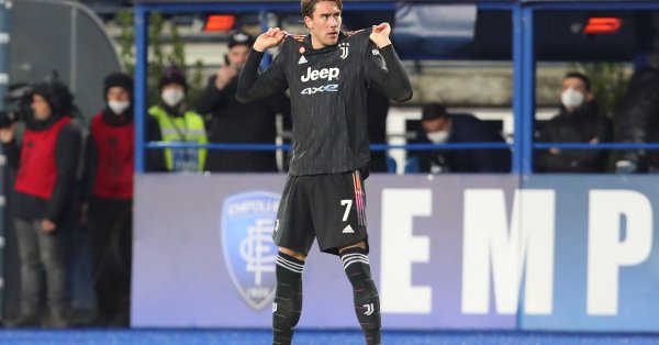 Аталанта заема 5 та позиция с 44 т и два мача