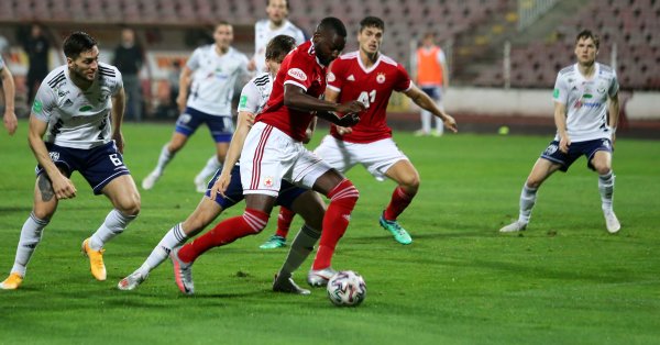 Още при пристигането на Юнус Санкаре предупредихме че футболистът е