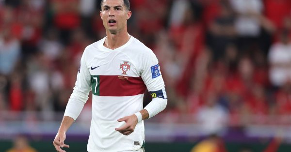 Беше съобщено че договорът на нападателя със саудитския клуб ще