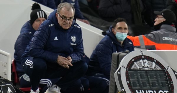 Наставникът е без работа от миналия февруари когато бе освободен