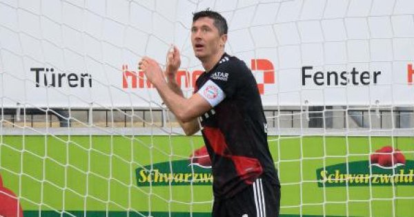 Роберт Левандовски беше избран за футболист на годината в Германия