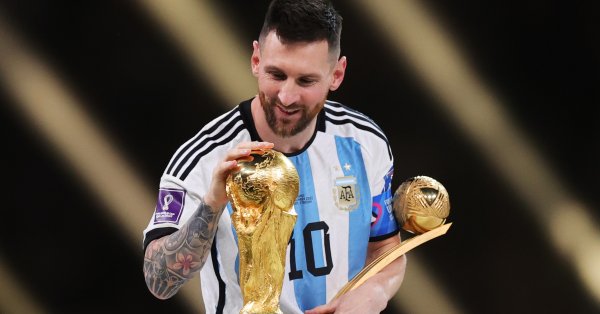 Някои аржентински медии обявиха, че Меси вече е най-добрият играч