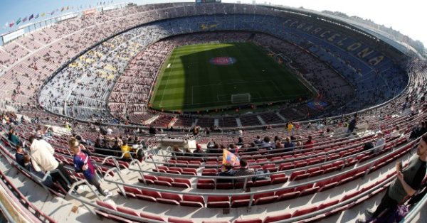 Според информацията Барселона ще получава по малко под 100 милиона
