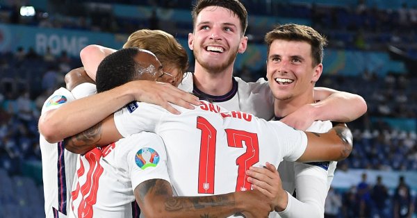 Англия и Дания ще определят втория финалист на Европейското първенство