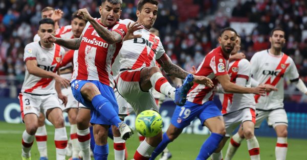 26 годишният аржентинец отбеляза и двете попадения при неделния успех над