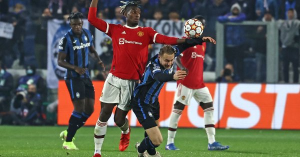 Полузащитникът на Франция Пол Погба няма да играе в последните