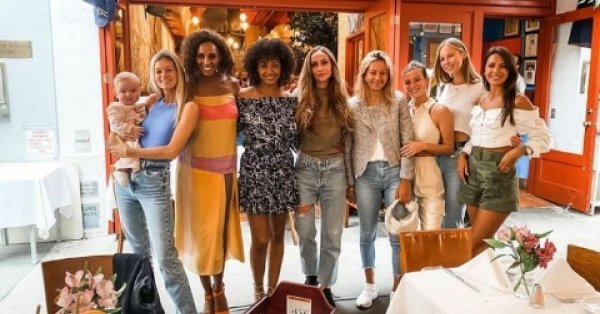 Лолита Османова си спретна обяд с приятелки в Ню Йорк