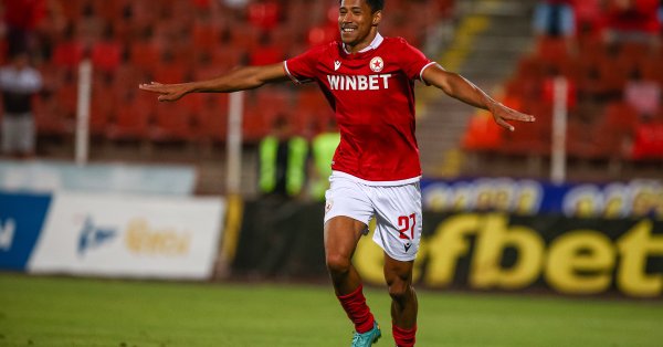 През този сезон ще чувствам много щастлив играя с голямо